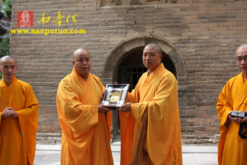 闽院毕业班参学团一行参访扶风法门寺(图4)