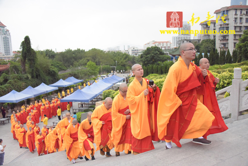 厦门南普陀寺隆重举行2015年水陆普渡大斋胜会(图46) 厦门南普陀寺隆重举行2015年水陆普渡大斋胜会(图46)