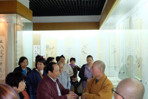 马来西亚竺摩法师的大弟子观音堂住持释文贤、释继仁教授一行来能仁寺朝礼(图4)