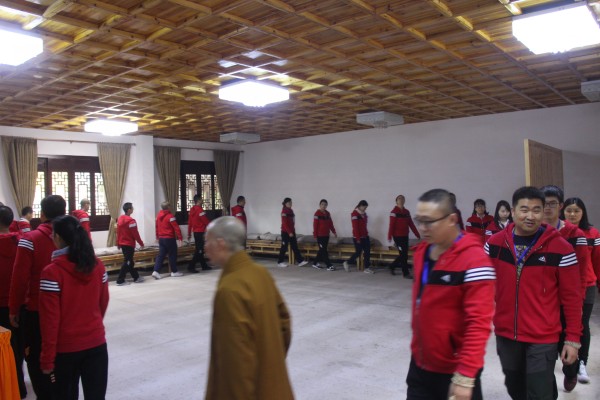 乐清科易电气公司部分员工到雁荡山能仁寺体验丛林生活(图2)