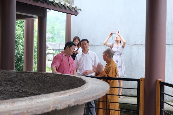 国家宗教局王健司长莅临温州雁荡山能仁寺调研(图4)
